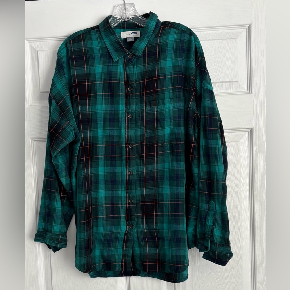 Woman’s  Boyfriend Soft Flannel Green/Black Plaid Shirt XL